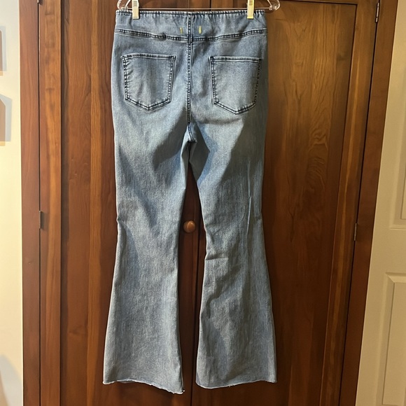 Upcycled Flare Patchwork Jeans - Picture 5 of 6